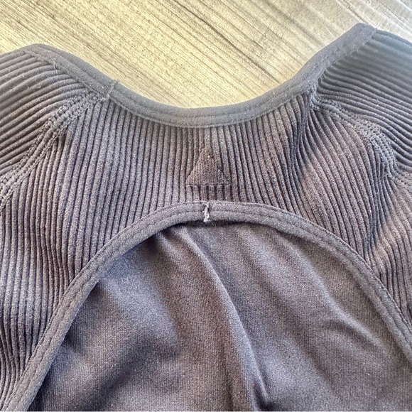 Balance Athletica | Vitality Synergy Open Back Long Sleeve - Picture 9 of 9